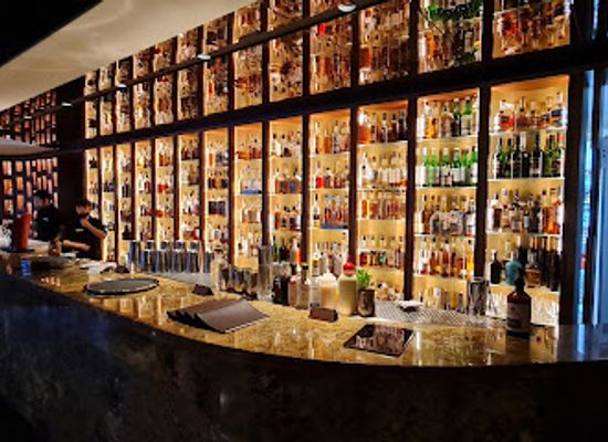 australia/tasmanian-wilderness/bar/evolve-spirits-bar