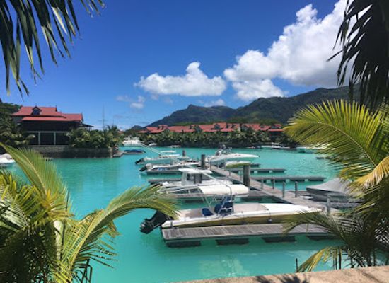 seychelles/ile-de-l-est/bar/bourgeois-bar-lounge-at-eden-bleu-hotel