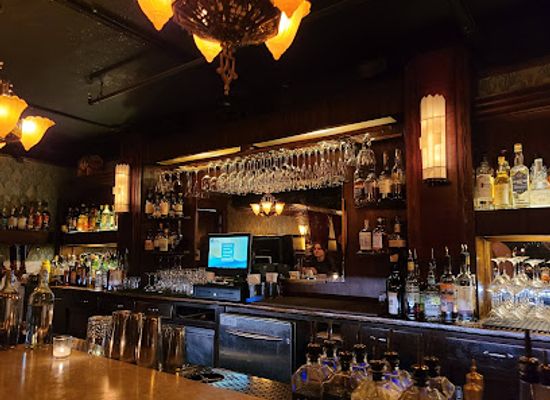minnesota/minnesota-river-valley/bar/volstead-s-emporium
