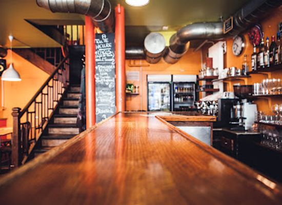 switzerland/neuchatel/bar/bistrot-chauffage-compris