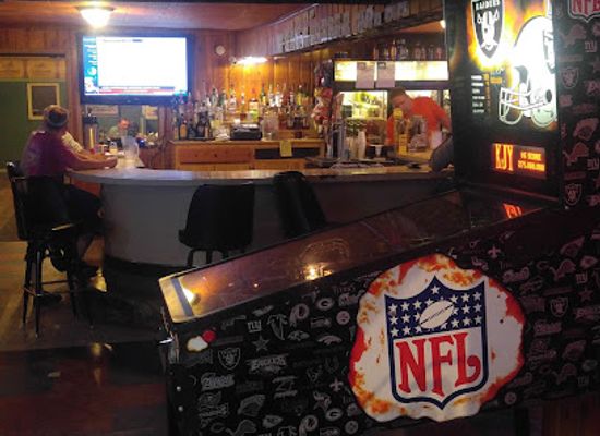 montana/the-little-belt-mountains/bar/oasis-bar
