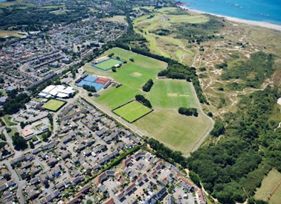 jersey/le-hocq-tower/bar/the-hockey-clubhouse-bar-eatery