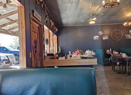 alabama/bankhead-national-forest/bar/rockin-p-bbq-catfish