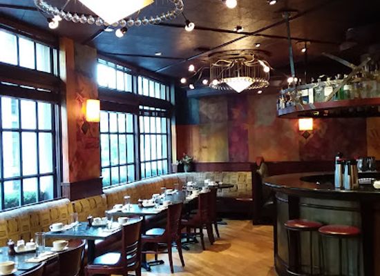 alaska/arctic-alaska/bar/andaluca-restaurant