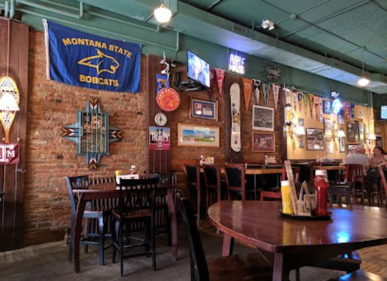 montana/absaroka-beartooth-wilderness/bar/foster-logans-pub-grill