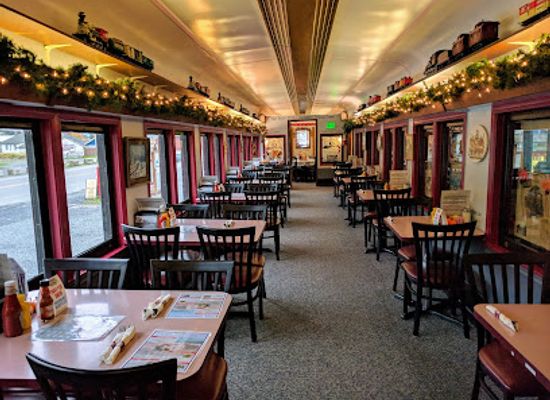 washington/mount-rainier-national-park/bar/mt-rainier-railroad-dining-co