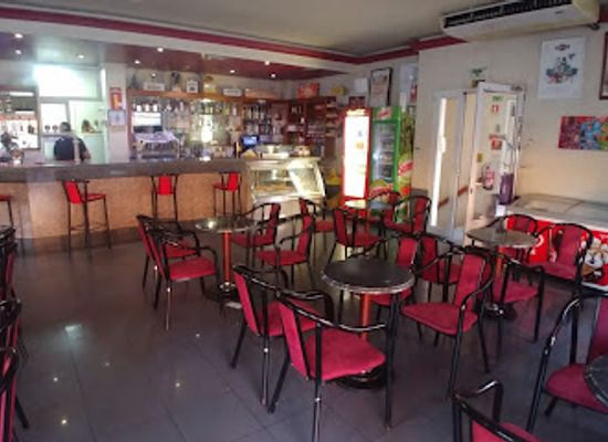 portugal/douro/bar/bar-dos-bombeiros-voluntarios-de-miranda-do-douro