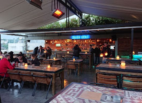 greece/athens/monastiraki/bar/couleur-locale