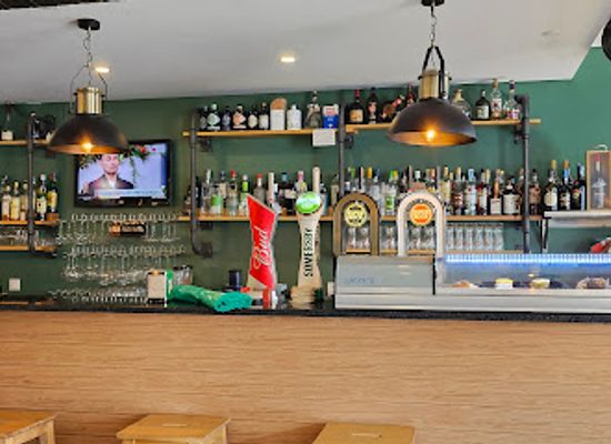 portugal/peniche/bar/armazem-8