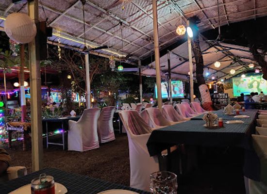 india/gujarat/bar/yash-garden-family-restaurant-bar