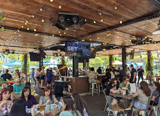 florida/tampa/channelside/bar/lighthaus-beer-garden