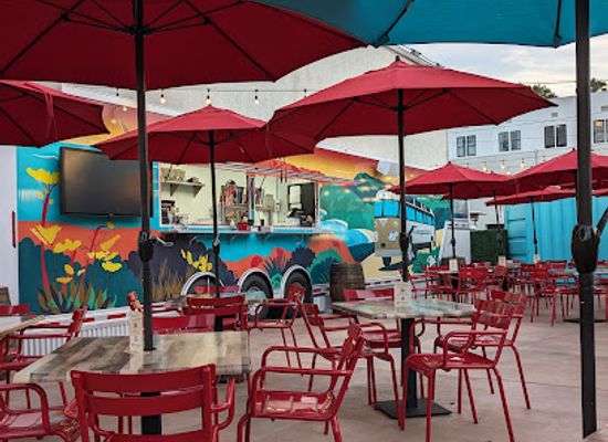 california/santa-catalina-island/bar/flx-biergarten