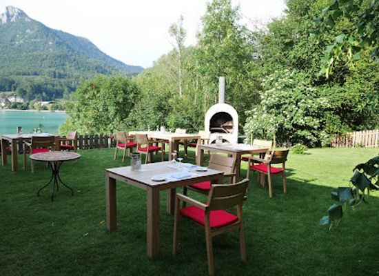 austria/fuschlsee/bar/brunnwirt-essen-wohnen