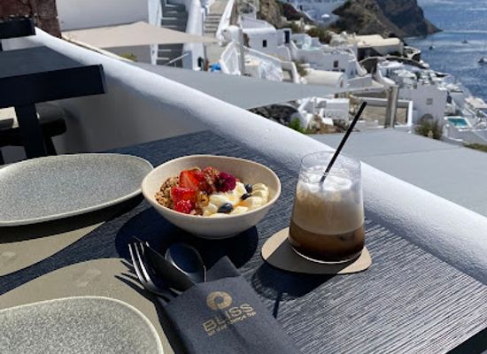 greece/santorini/oia/bar/bliss-lounge-bar