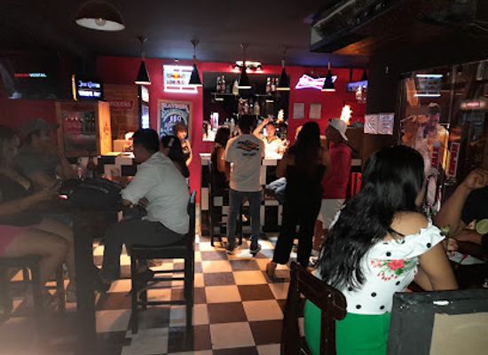 peru/loreto/bar/karaoke-platinum-iquitos