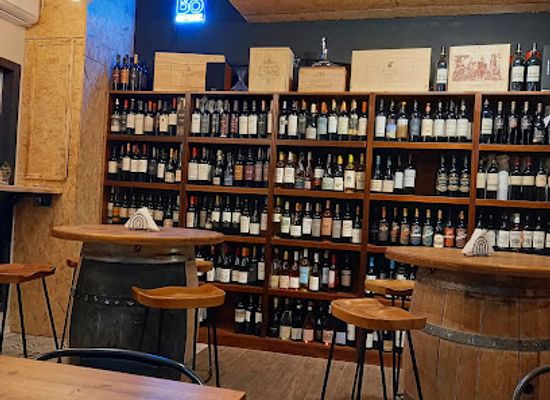 argentina/northern-patagonia/bar/la-trinchera-wine-and-beer