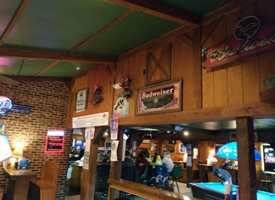 pennsylvania/south-central-pennsylvania/bar/three-pines-tavern
