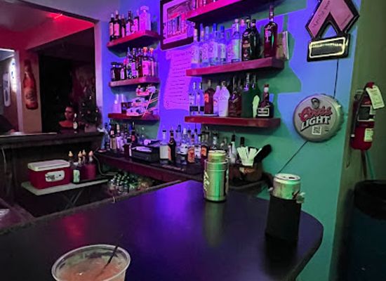 puerto-rico/vieques/bar/bar-cafetin-el-puente