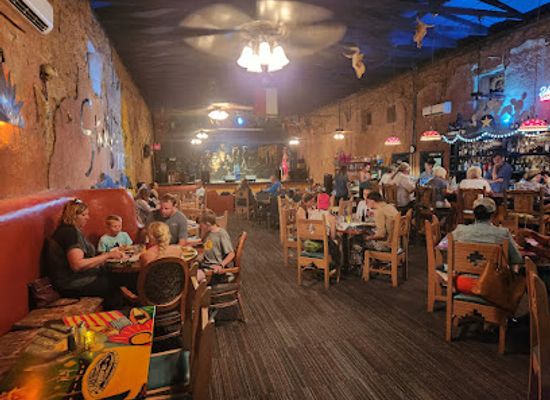 texas/big-bend-national-park/bar/starlight-theatre
