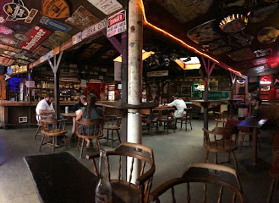 ohio/wayne-national-forest/bar/smiling-skull-saloon
