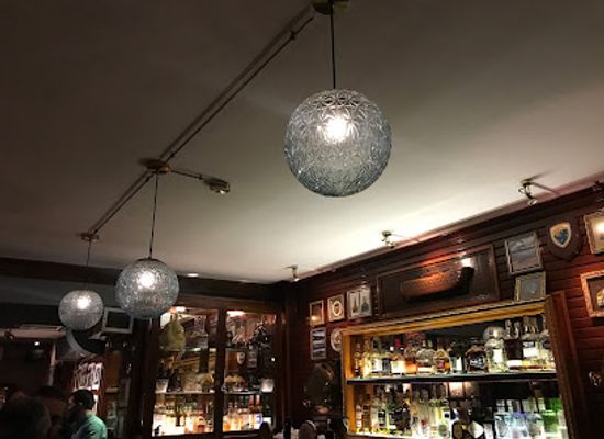 greece/thessaloniki/rotunda/bar/on-the-road