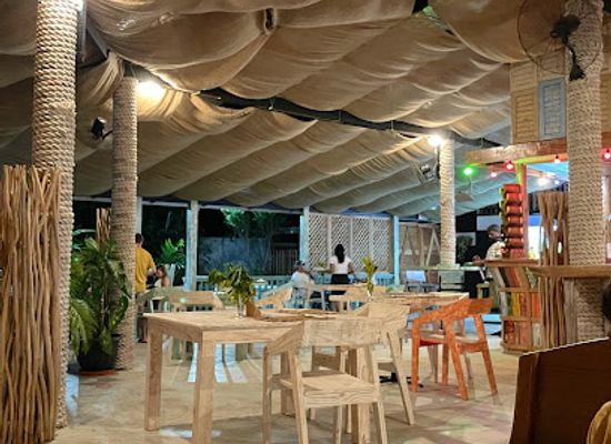 seychelles/ile-de-l-est/bar/green-house-bar-cafe-restaurant