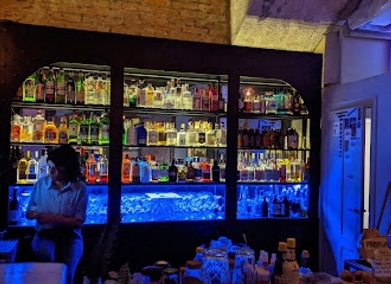 argentina/salta/bar/glou-gintoneria