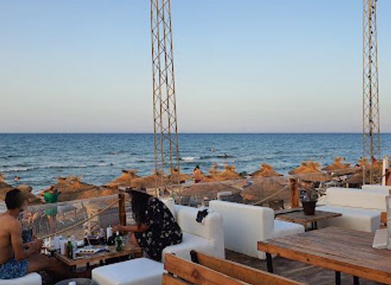 tunisia/northern-tunisia/bar/tiki-bar
