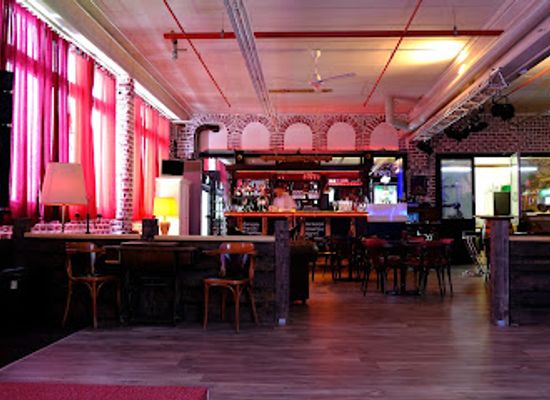 switzerland/western-switzerland/bar/frankie-s-bar