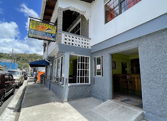 grenada/gouyave/bar/kelly-s-hot-spot