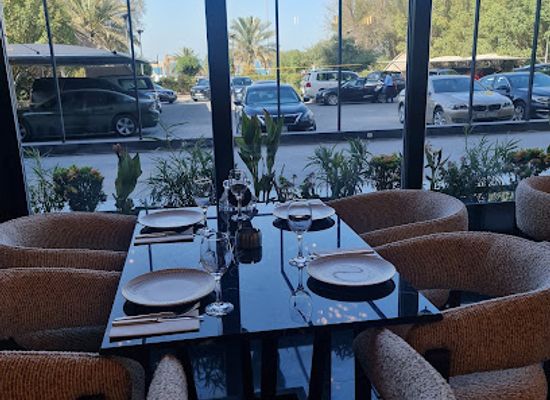 kuwait/salmiya/bar/antika-cafe