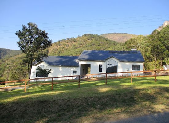 zimbabwe/eastern-highlands/bar/pamujinga