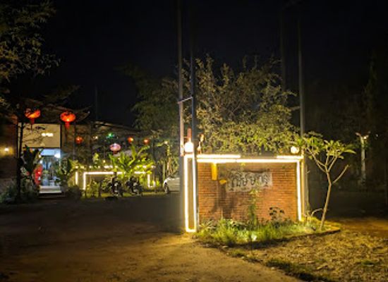 cambodia/preah-vihear/bar/restaurant-preah-vihear-derm-mean