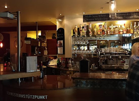 austria/lake-neusiedl/bar/vinotheke