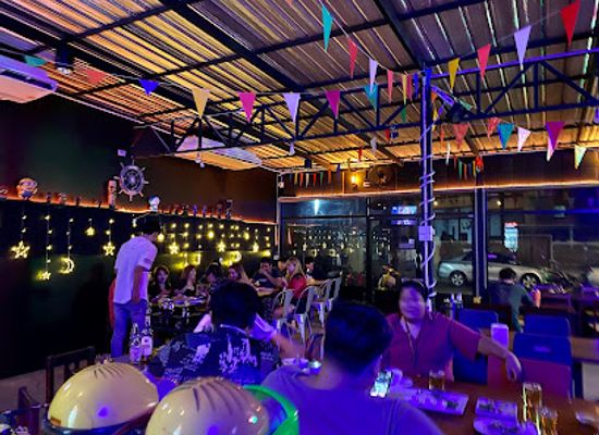 thailand/ubon-ratchathani/bar/chuenchom