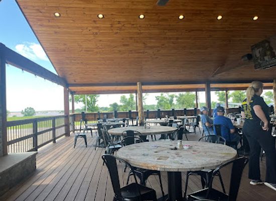 oklahoma/lake-texoma/bar/twisted-anchor-grill-and-patio