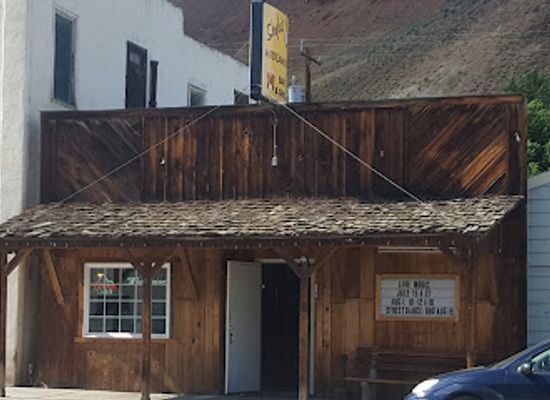 idaho/sawtooth/bar/shyla-s-hideaway-bar-grill