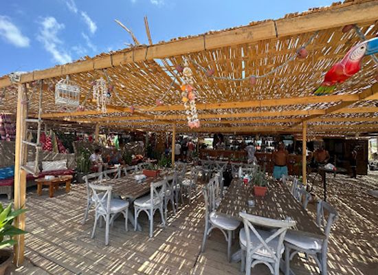 lebanon/tyre-coast/bar/cloud-59
