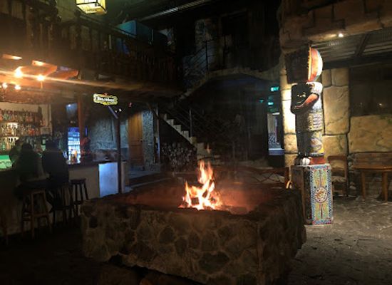 ecuador/pacific-coast/bar/volcan-bar-disc