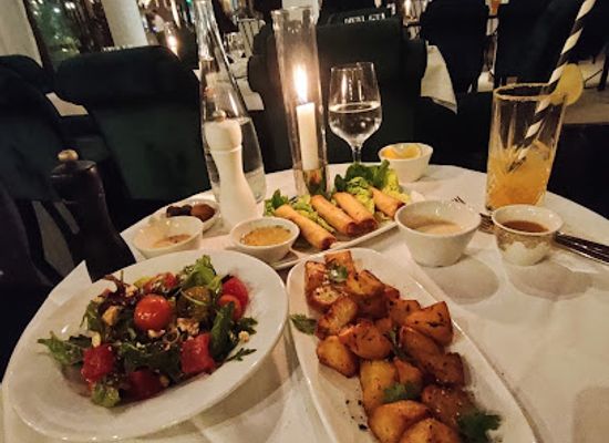 saudi-arabia/riyadh/al-diriyah/bar/cafe-de-l-esplanade