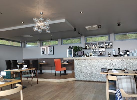 latvia/jurmala/bar/pludmales-bars-garaza