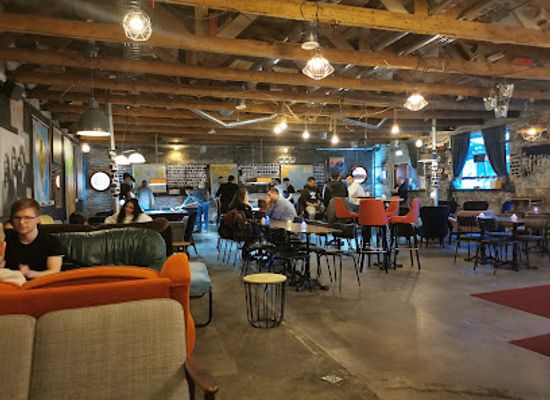 iceland/reykjanes-peninsula/bar/cafe-petite