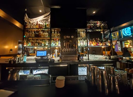 washington/san-juan-islands/bar/life-on-mars