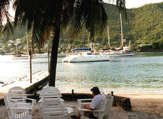 saint-vincent-and-the-grenadines/saint-patrick/bar/frangipani-beach-bar