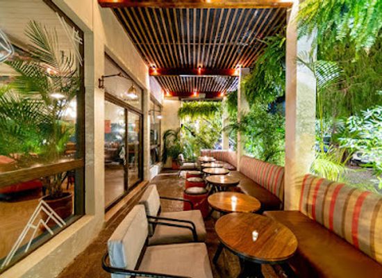 guatemala/ixil-triangle/bar/cocktail-lobby