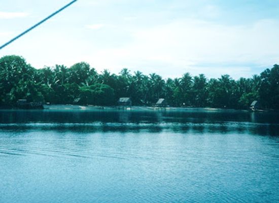 micronesia/nukuoro-atoll/bar/nukuoro-island