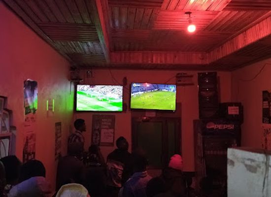 tanzania/southern-highlands/bar/holiday-lounge