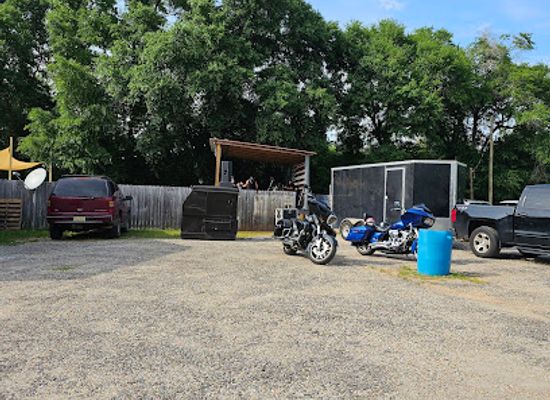 alabama/wiregrass/bar/the-river-lounge
