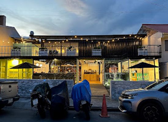 ecuador/azuay-region/bar/chill-chela-beer-garden