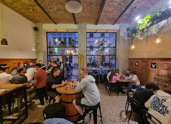 czechia/west-bohemia/bar/zlata-krava-bandaska